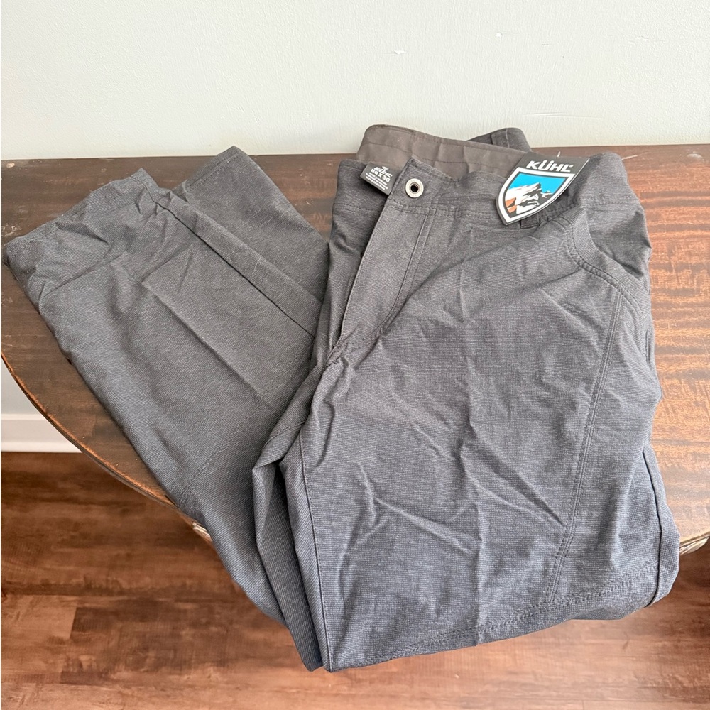 Kuhl Medium Gray Chinos with Straight Leg and Soft Texture